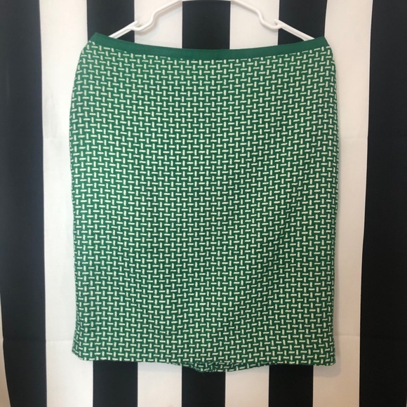 Talbots Green and White knit pencil skirt  (8P) - Picture 2 of 7